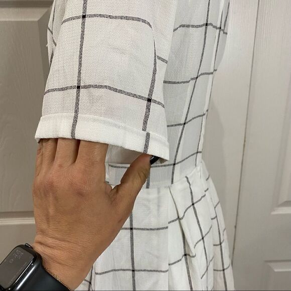 Charlotte Russe Windowpane Plaid Shorts Romper - Picture 9 of 13